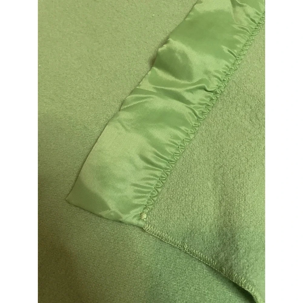 Vtg. Wool Blanket 82